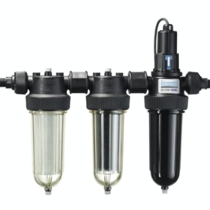 Järvivesisuodatin Watman Trio UV R 3/4" + 1" VEDENSUODATIN JÄRVIVEDELLE UV-SÄTEILIJÄ TRIO-UV 3/4″ + 1″ Vedensuodattimen Valinta Yksityiskohtaisesti Laadukas talous- ja juomavesi on yksi tärkeimmistä edellytyksistä hyvälle elämälle. Ajattele elämääsi ilman juomavettä tai talousvettä, ja ymmärrät kuinka tärkeää on, että vesi on hyvää ja raikasta.